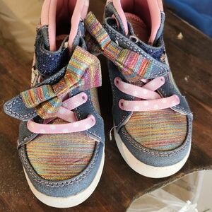 Colorful Kids Sneakers with Pink and Rainbow Accents